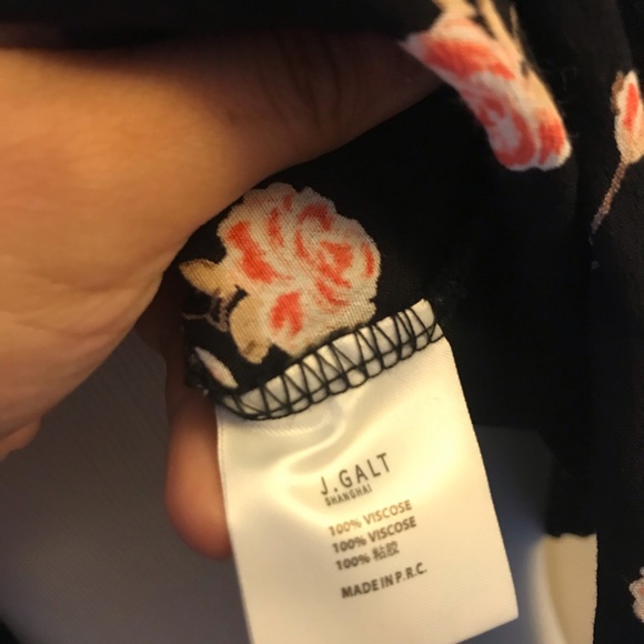 Brandy Melville coco wrap top - Picture 4 of 4